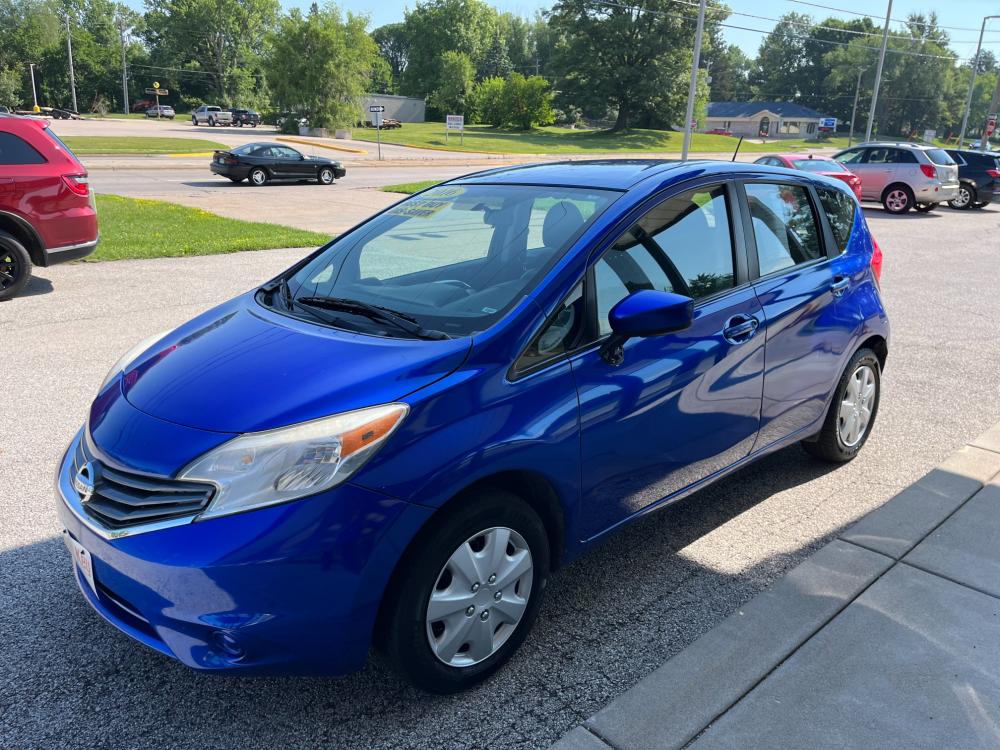 2016 Blue Nissan Versa Note S (3N1CE2CP1GL) with an 1.6L L4 DOHC 16V engine, 5M transmission, located at 1633 W Kimberly, Davenport, 52806, (563) 323-5341, 41.559456, -90.598732 - Photo #2