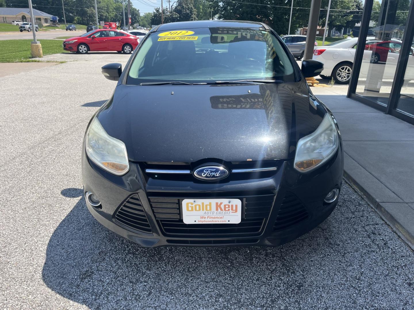 2012 Ford Focus SE (1FAHP3K22CL) with an 2.0L L4 DOHC 16V engine, located at 1633 W Kimberly, Davenport, IA, 52806, (563) 323-5341, 41.559456, -90.598732- Photo#1