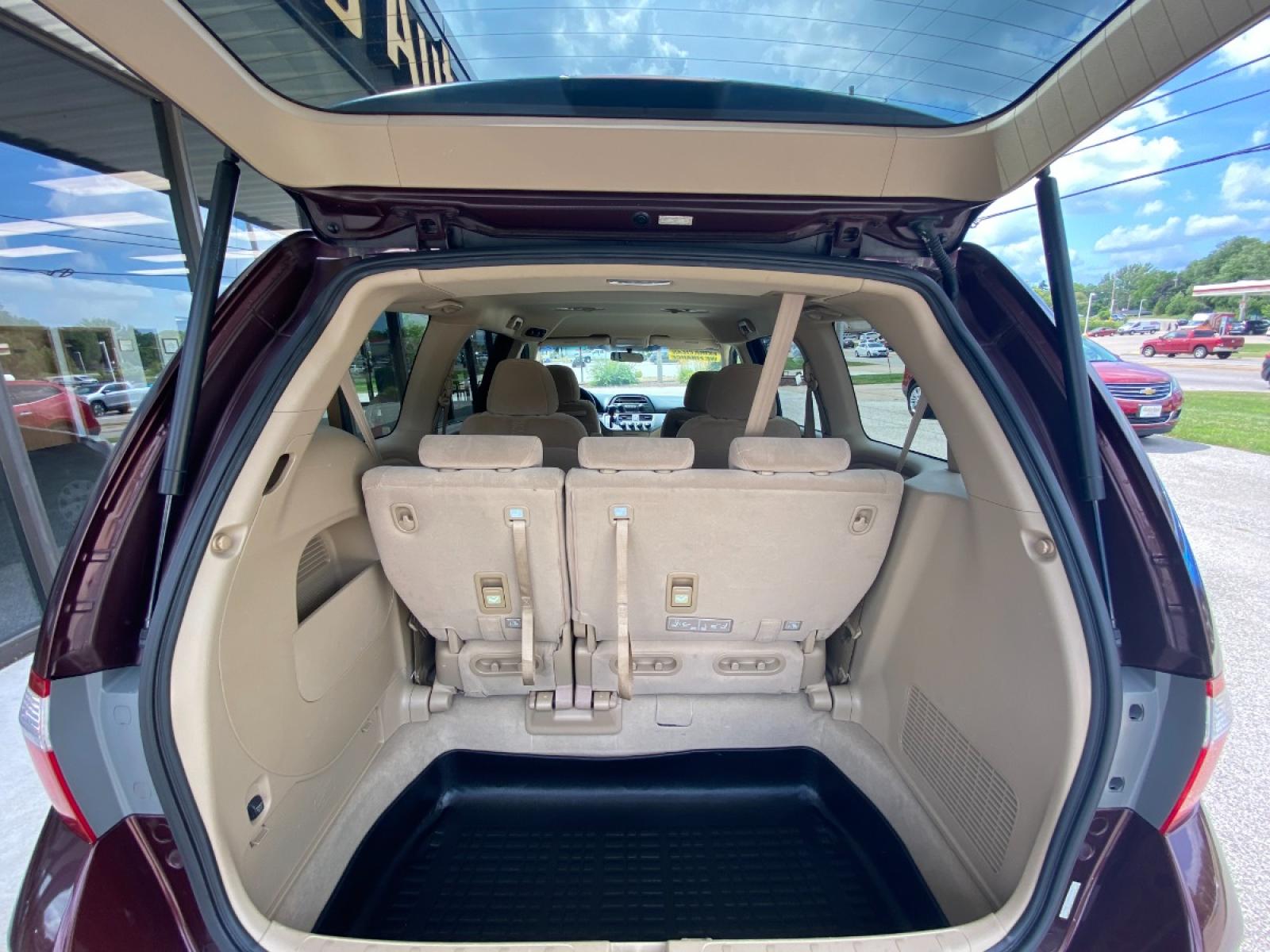 2007 Honda Odyssey LX (5FNRL38267B) with an 3.5L V6 SOHC 24V engine, 5-Speed Automatic Overdrive transmission, located at 1633 W Kimberly, Davenport, 52806, (563) 323-5341, 41.559456, -90.598732 - Photo #5