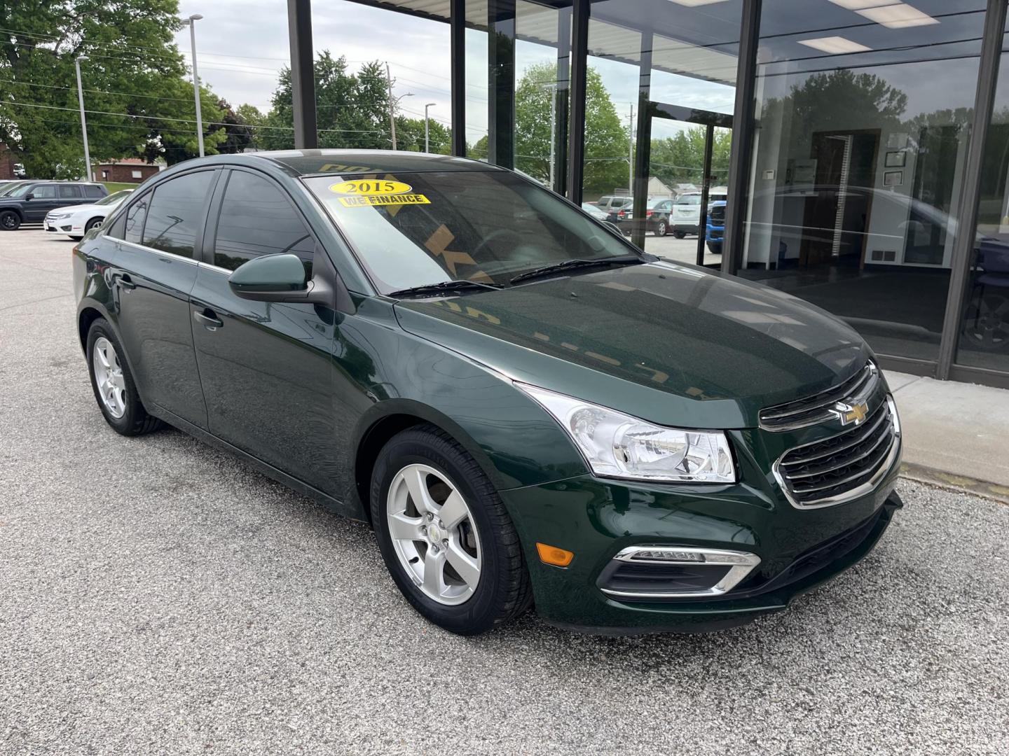 2015 Rainforest Green Metallic Chevrolet Cruze 1LT Auto (1G1PC5SB6F7) with an 1.4L L4 DOHC 16V TURBO engine, 6-Speed Automatic transmission, located at 1633 W Kimberly, Davenport, IA, 52806, (563) 323-5341, 41.559456, -90.598732 - Photo#2