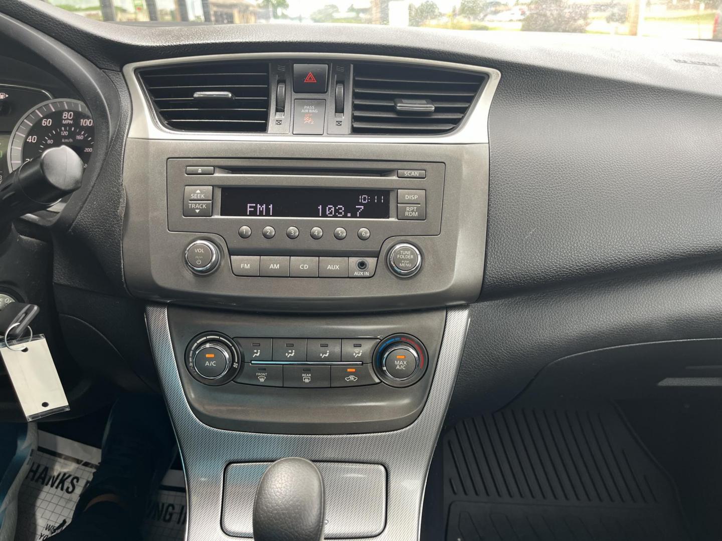 2013 Amethyst Gray Nissan Sentra SR (3N1AB7AP4DL) with an 1.8L L4 SFI DOHC 16 engine, Continuously Variabl transmission, located at 1633 W Kimberly, Davenport, IA, 52806, (563) 323-5341, 41.559456, -90.598732 - Photo#7