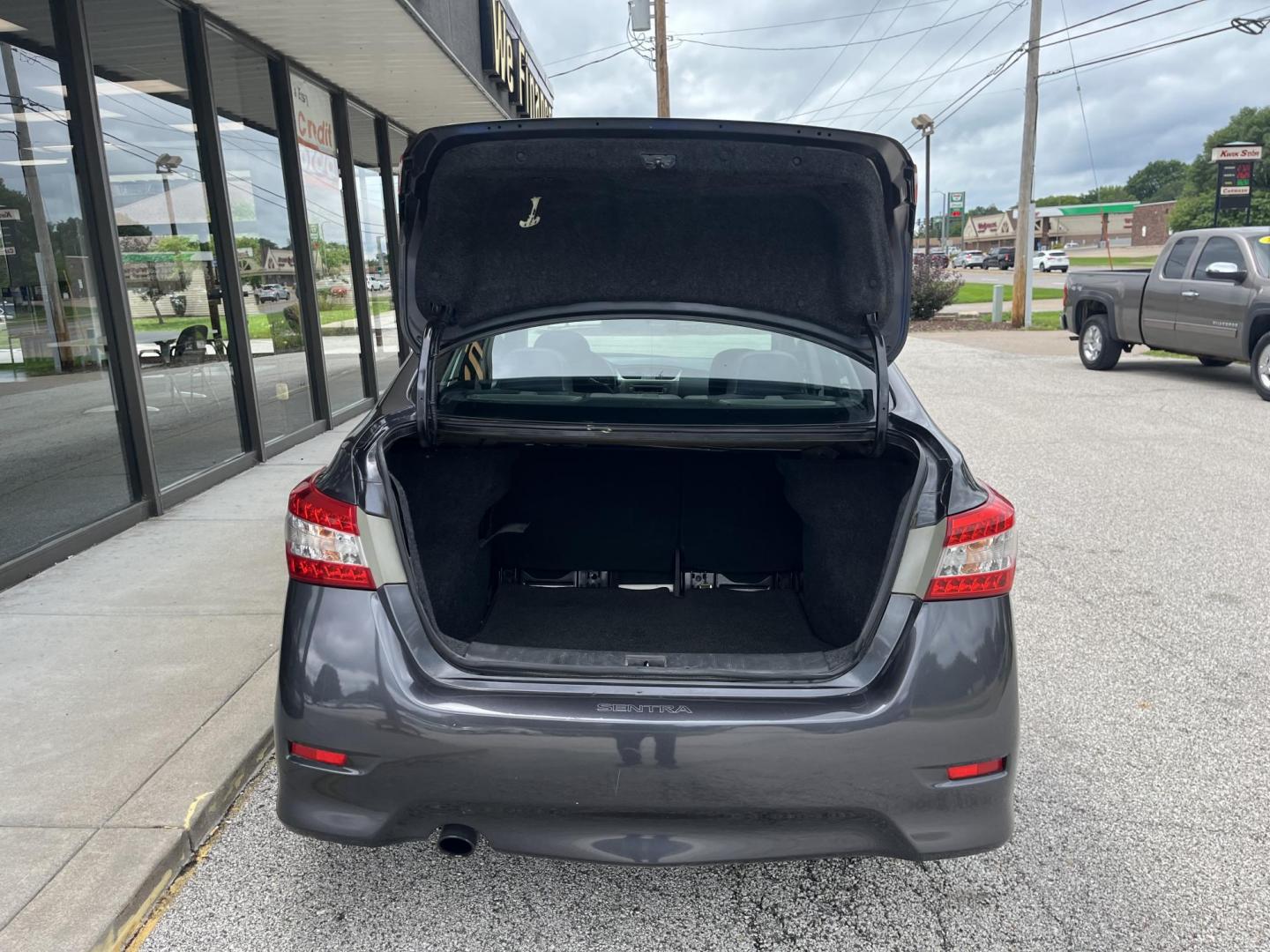 2013 Amethyst Gray Nissan Sentra SR (3N1AB7AP4DL) with an 1.8L L4 SFI DOHC 16 engine, Continuously Variabl transmission, located at 1633 W Kimberly, Davenport, IA, 52806, (563) 323-5341, 41.559456, -90.598732 - Photo#5
