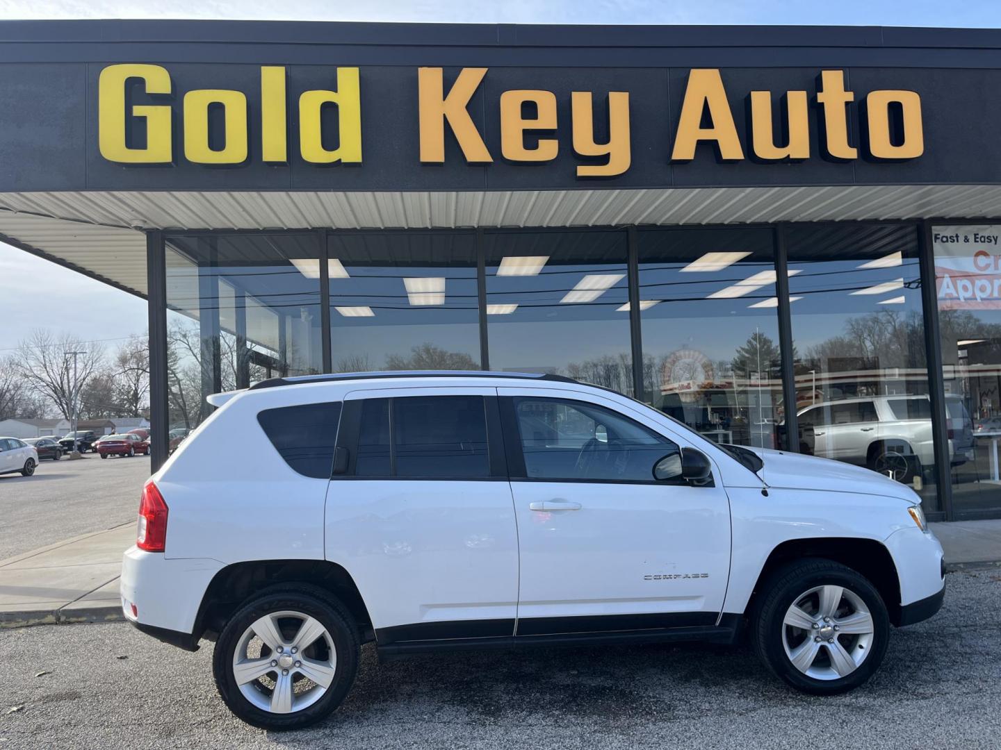 2013 Bright White Clearco Jeep Compass Latitude FWD (1C4NJCEAXDD) with an 2.0L L4 DOHC 16V engine, Continuously Variabl transmission, located at 1633 W Kimberly, Davenport, IA, 52806, (563) 323-5341, 41.559456, -90.598732 - Photo#0