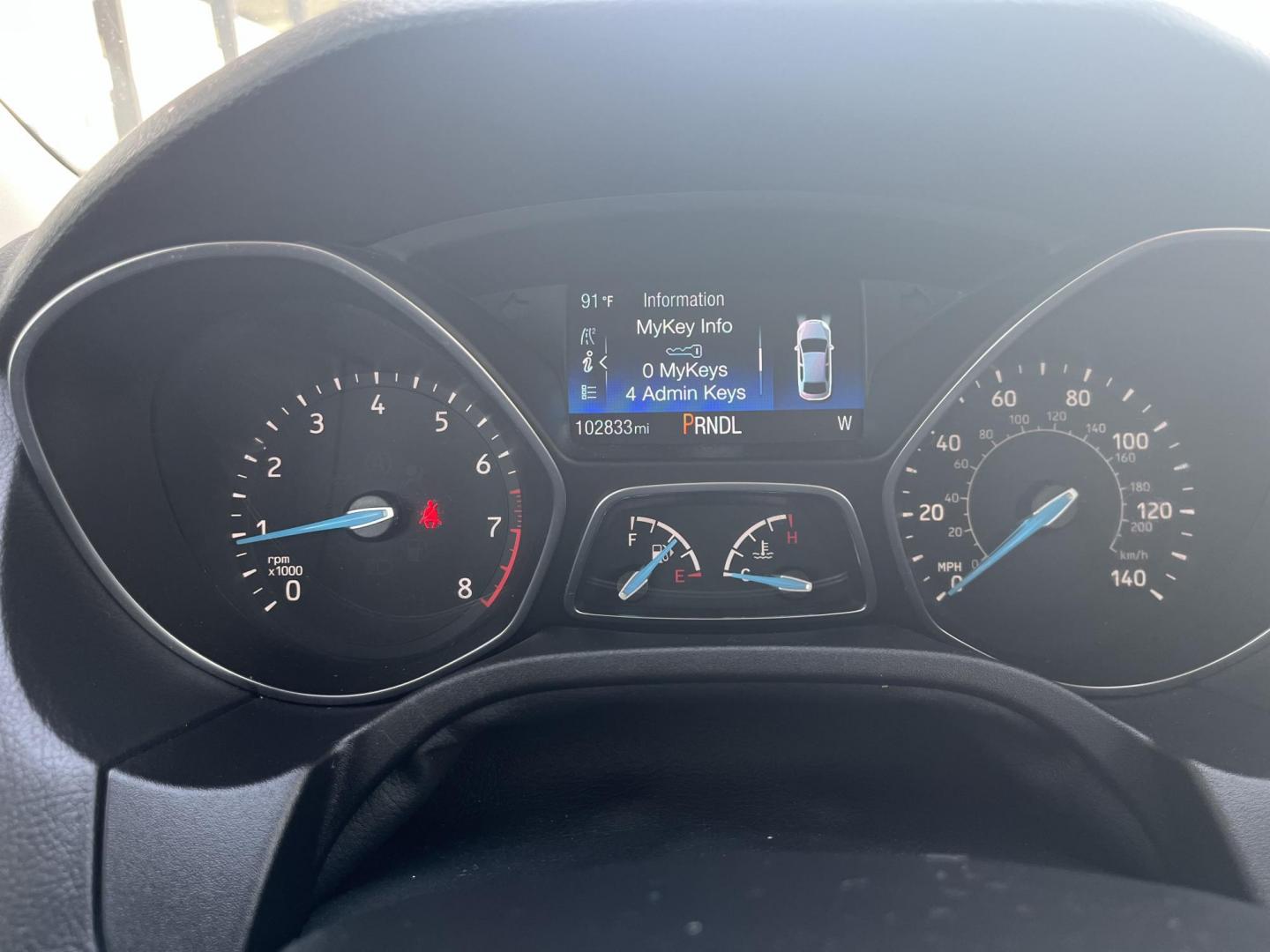 2018 Ingot Silver Metalli Ford Focus SE Sedan (1FADP3F24JL) with an 2.0L L4 DOHC 16V engine, located at 1633 W Kimberly, Davenport, IA, 52806, (563) 323-5341, 41.559456, -90.598732 - Photo#6