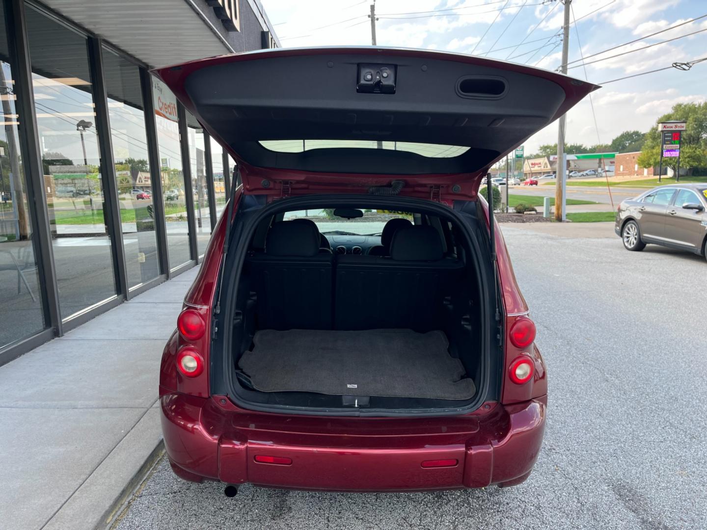 2009 Victory Red Chevrolet HHR LS (3GNCA13B69S) with an 2.2L L4 DOHC 16V engine, 4-Speed Automatic transmission, located at 1633 W Kimberly, Davenport, IA, 52806, (563) 323-5341, 41.559456, -90.598732 - Photo#5