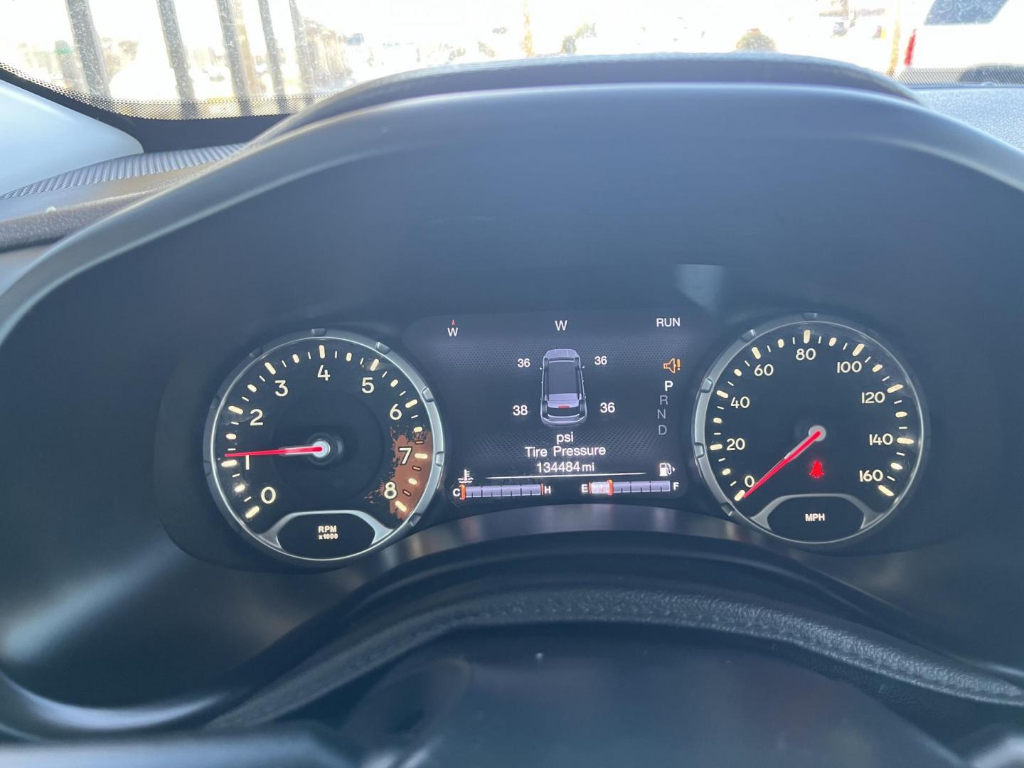2015 White Jeep Renegade Limited (ZACCJBDT0FP) , located at 1633 W Kimberly, Davenport, IA, 52806, (563) 323-5341, 41.559456, -90.598732 - Photo#6