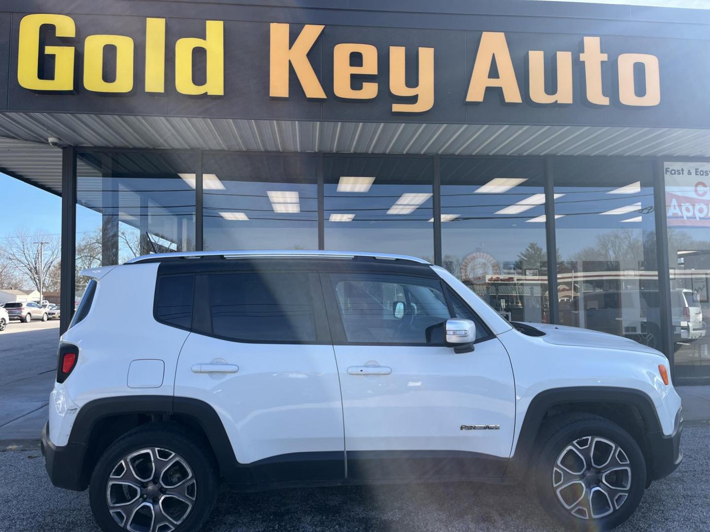 2015 White Jeep Renegade Limited (ZACCJBDT0FP) , located at 1633 W Kimberly, Davenport, IA, 52806, (563) 323-5341, 41.559456, -90.598732 - Photo#0