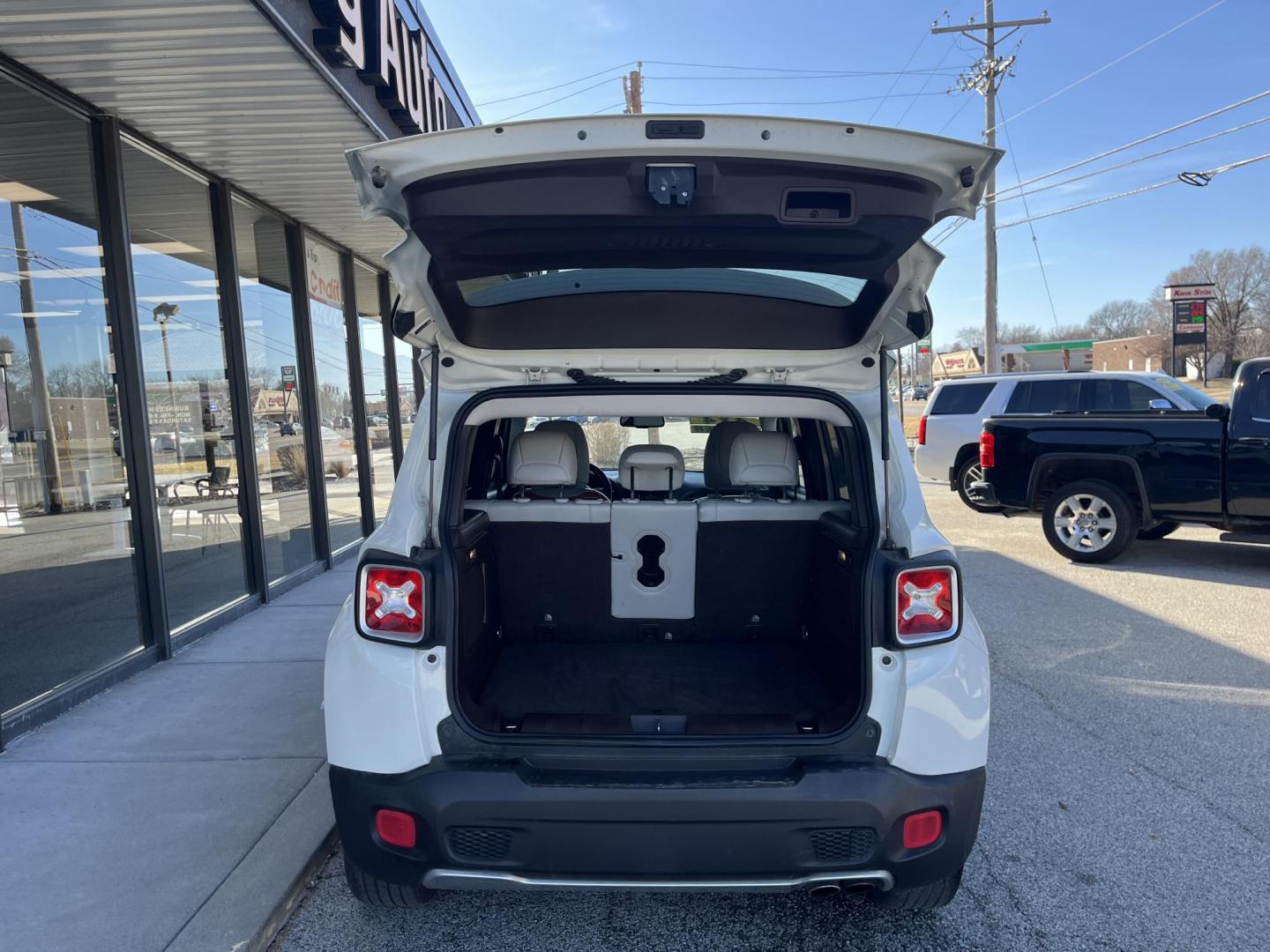2015 White Jeep Renegade Limited (ZACCJBDT0FP) , located at 1633 W Kimberly, Davenport, IA, 52806, (563) 323-5341, 41.559456, -90.598732 - Photo#4