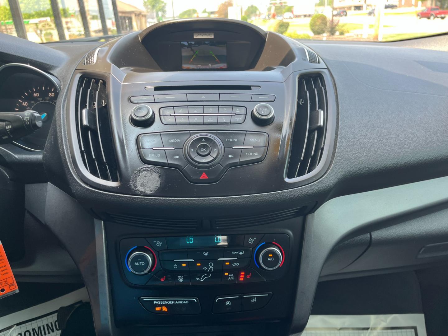 2018 Magnetic Metallic Ford Escape SE FWD (1FMCU0GD3JU) with an 1.5L L4 DOHC 16V engine, 6-Speed Automatic transmission, located at 1633 W Kimberly, Davenport, IA, 52806, (563) 323-5341, 41.559456, -90.598732 - Photo#7