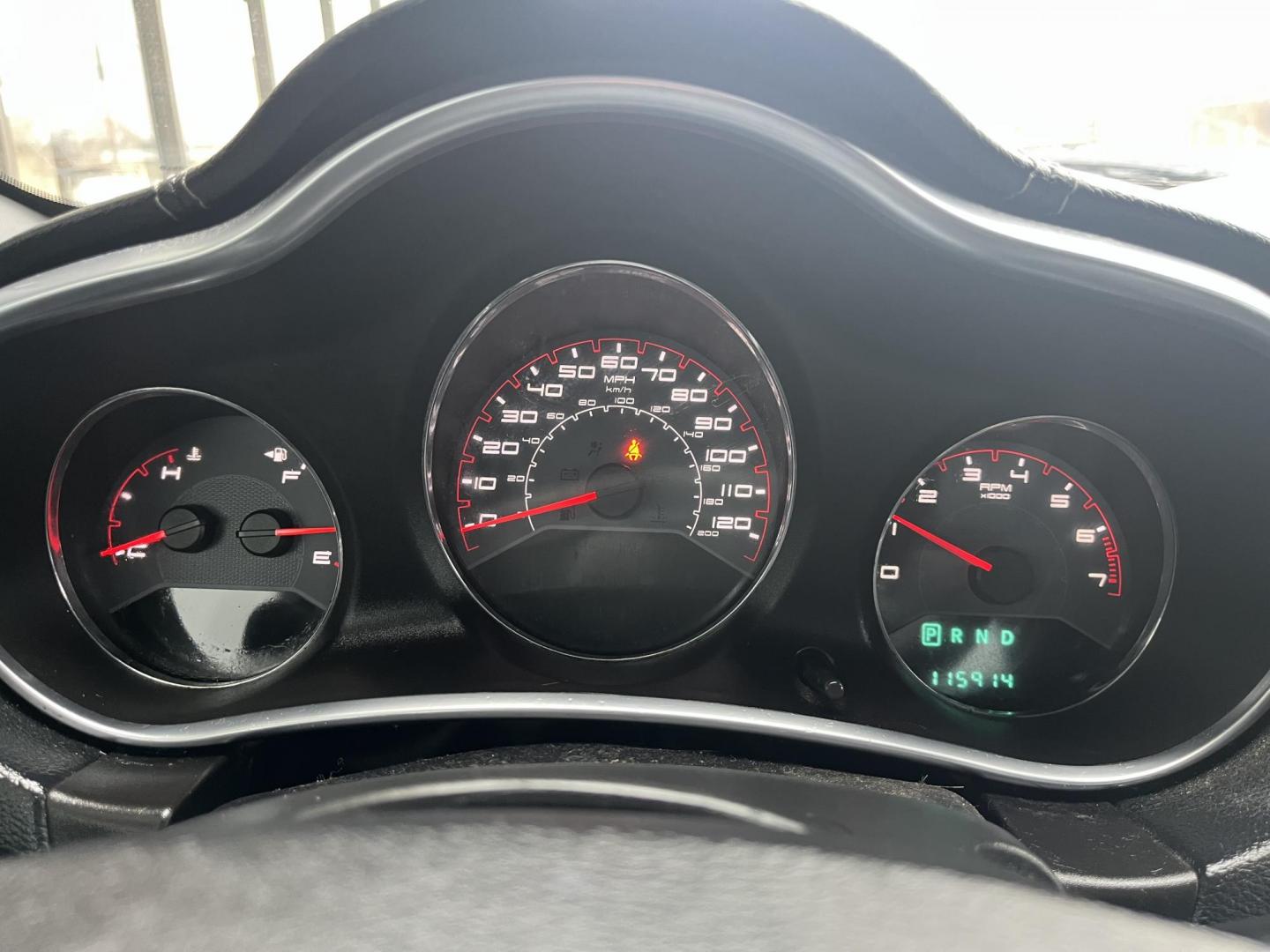 2014 Bright White Clearco Dodge Avenger SE (1C3CDZAB6EN) with an 2.4L L4 DOHC 16V engine, 4-Speed Automatic transmission, located at 1633 W Kimberly, Davenport, IA, 52806, (563) 323-5341, 41.559456, -90.598732 - Photo#5