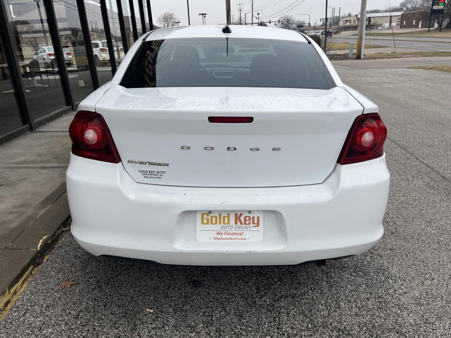2014 Bright White Clearco Dodge Avenger SE (1C3CDZAB6EN) with an 2.4L L4 DOHC 16V engine, 4-Speed Automatic transmission, located at 1633 W Kimberly, Davenport, IA, 52806, (563) 323-5341, 41.559456, -90.598732 - Photo#4