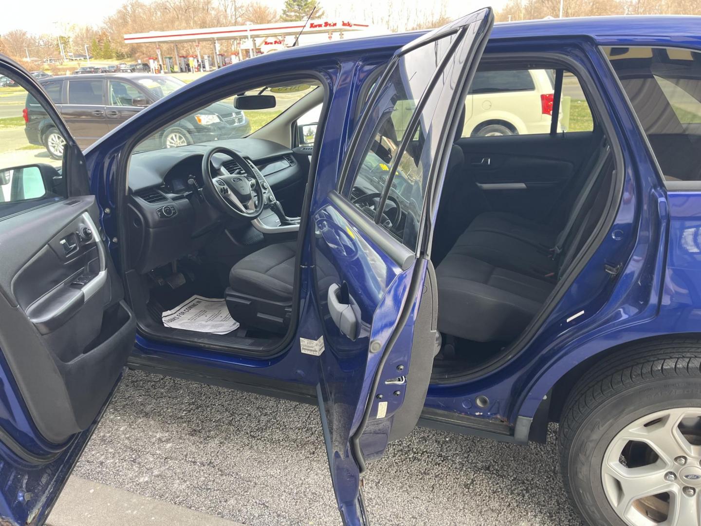 2013 Deep Impact Blue Metallic Ford Edge SE AWD (2FMDK4GC0DB) with an 3.5L V6 DOHC 24V engine, 6-Speed Automatic transmission, located at 1633 W Kimberly, Davenport, IA, 52806, (563) 323-5341, 41.559456, -90.598732 - Photo#8