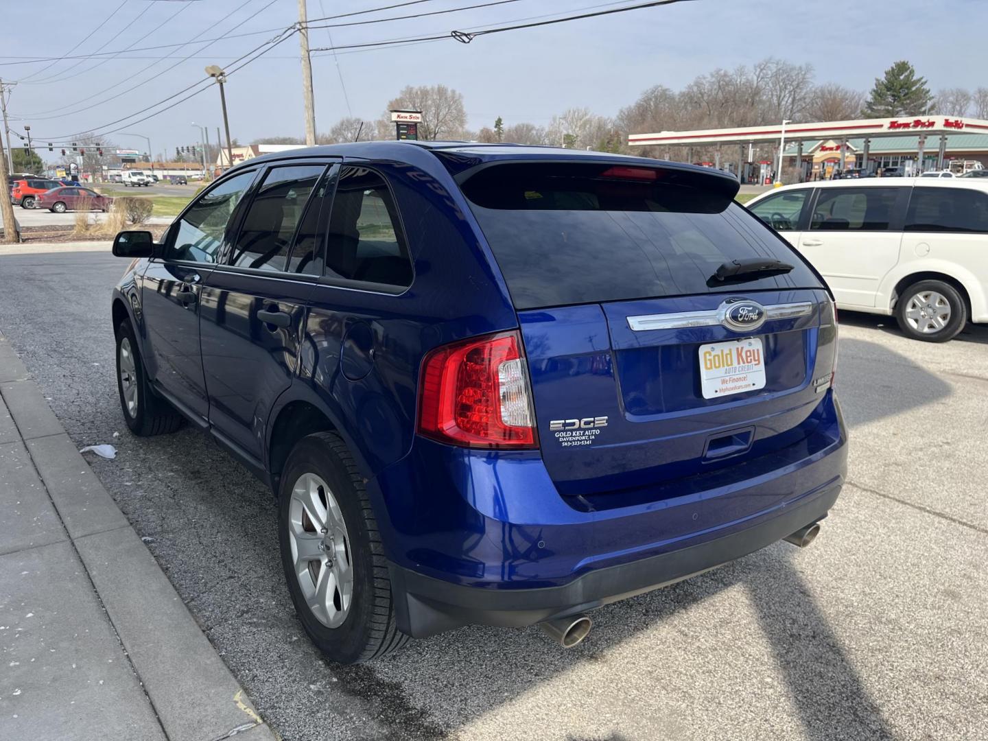 2013 Deep Impact Blue Metallic Ford Edge SE AWD (2FMDK4GC0DB) with an 3.5L V6 DOHC 24V engine, 6-Speed Automatic transmission, located at 1633 W Kimberly, Davenport, IA, 52806, (563) 323-5341, 41.559456, -90.598732 - Photo#3