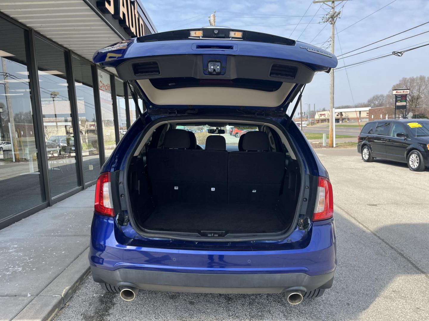 2013 Deep Impact Blue Metallic Ford Edge SE AWD (2FMDK4GC0DB) with an 3.5L V6 DOHC 24V engine, 6-Speed Automatic transmission, located at 1633 W Kimberly, Davenport, IA, 52806, (563) 323-5341, 41.559456, -90.598732 - Photo#5