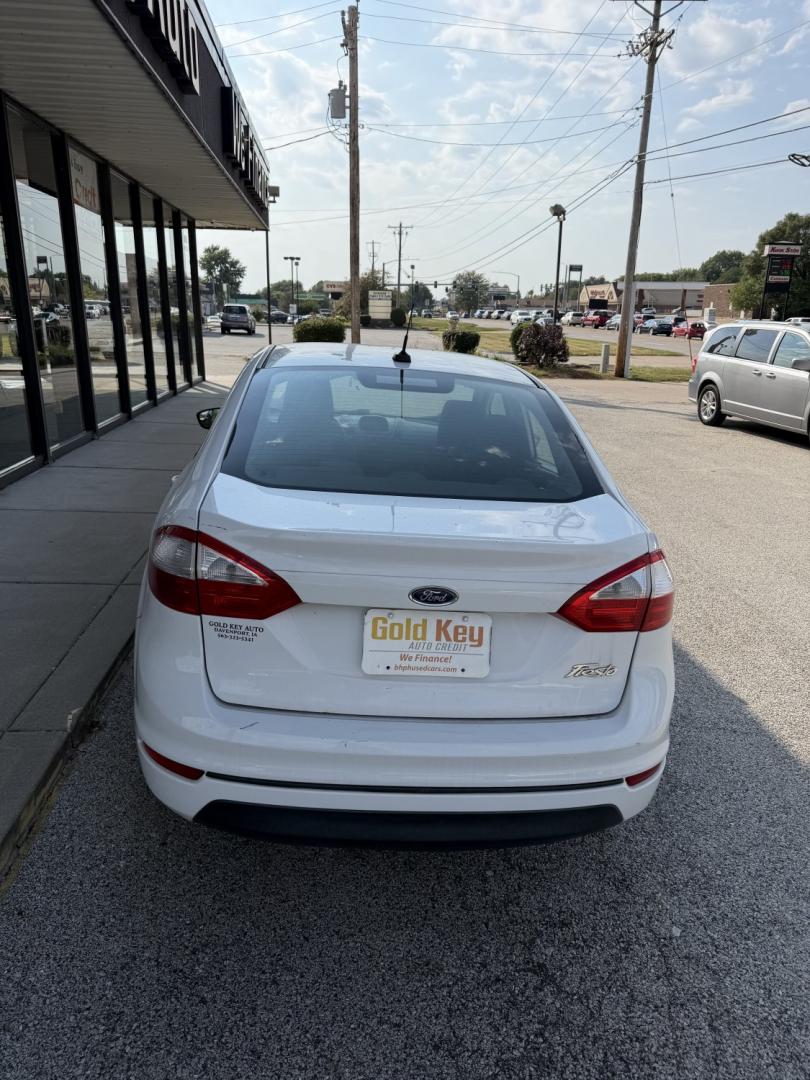 2015 Oxford White Ford Fiesta S Sedan (3FADP4AJXFM) with an 1.6L L4 DOHC 16V engine, located at 1633 W Kimberly, Davenport, IA, 52806, (563) 323-5341, 41.559456, -90.598732- Photo#3