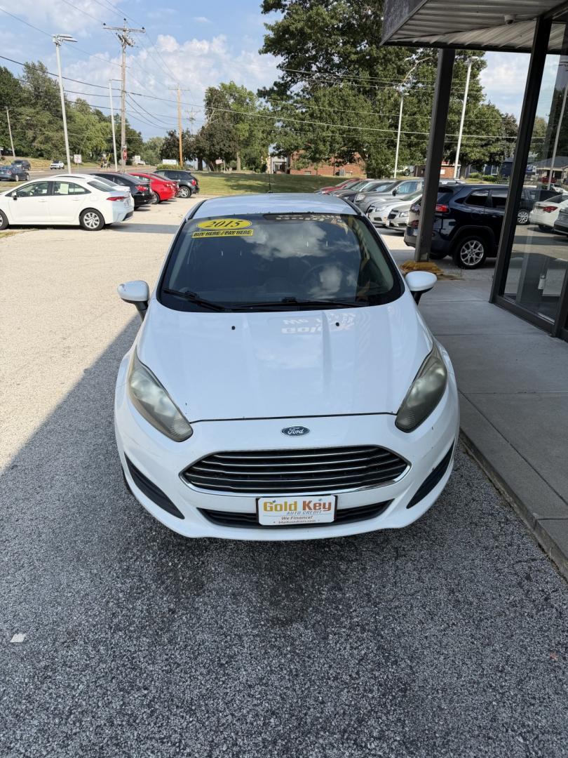 2015 Oxford White Ford Fiesta S Sedan (3FADP4AJXFM) with an 1.6L L4 DOHC 16V engine, located at 1633 W Kimberly, Davenport, IA, 52806, (563) 323-5341, 41.559456, -90.598732- Photo#1