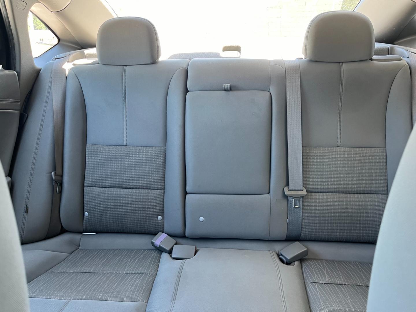 2014 Silver Ice Metallic Chevrolet Impala LS (1G11Y5SLXEU) with an 2.5L L4 DOHC 16V engine, 6-Speed Automatic transmission, located at 1633 W Kimberly, Davenport, IA, 52806, (563) 323-5341, 41.559456, -90.598732 - Photo#8