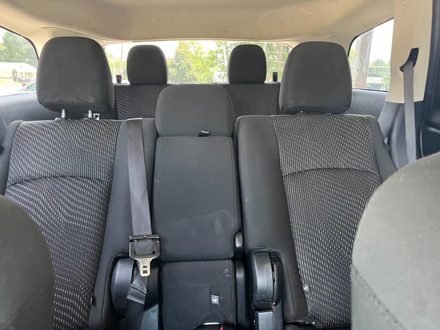 2020 Gray Dodge Journey SE Value (3C4PDCAB6LT) with an 2.4L L4 DOHC 16V engine, 6-Speed Automatic transmission, located at 1633 W Kimberly, Davenport, IA, 52806, (563) 323-5341, 41.559456, -90.598732 - Photo#9