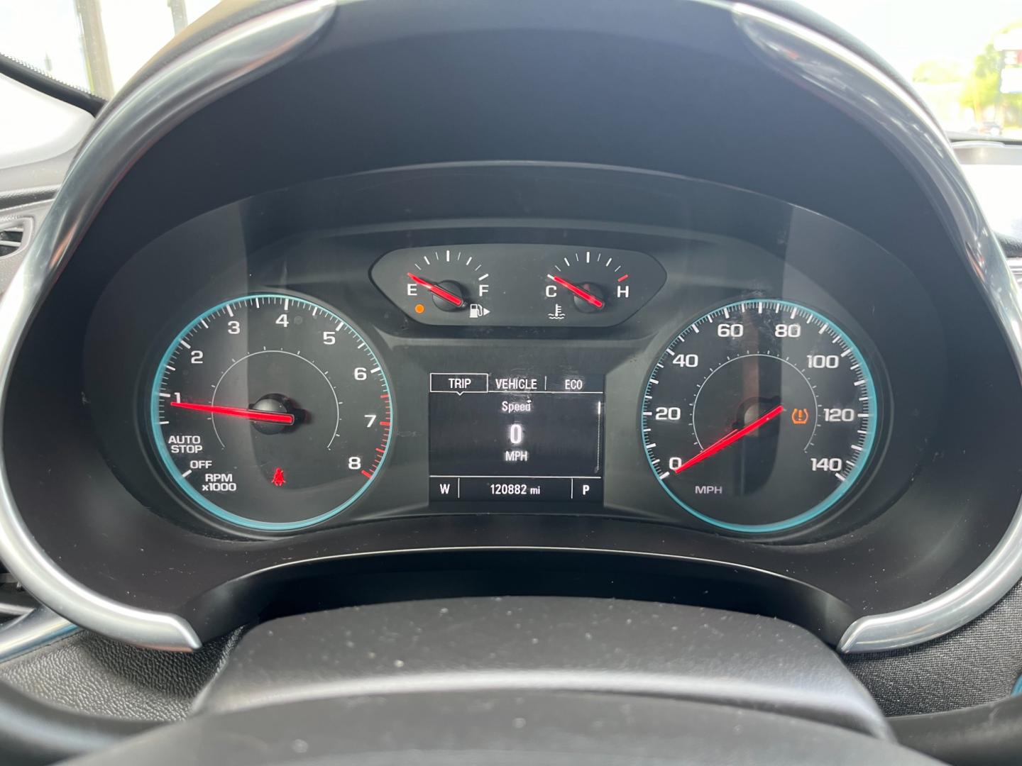 2020 White Chevrolet Malibu LT (1G1ZD5ST6LF) with an 1.5L L4 DOHC 16V engine, 6-Speed Automatic transmission, located at 1633 W Kimberly, Davenport, IA, 52806, (563) 323-5341, 41.559456, -90.598732 - Photo#6