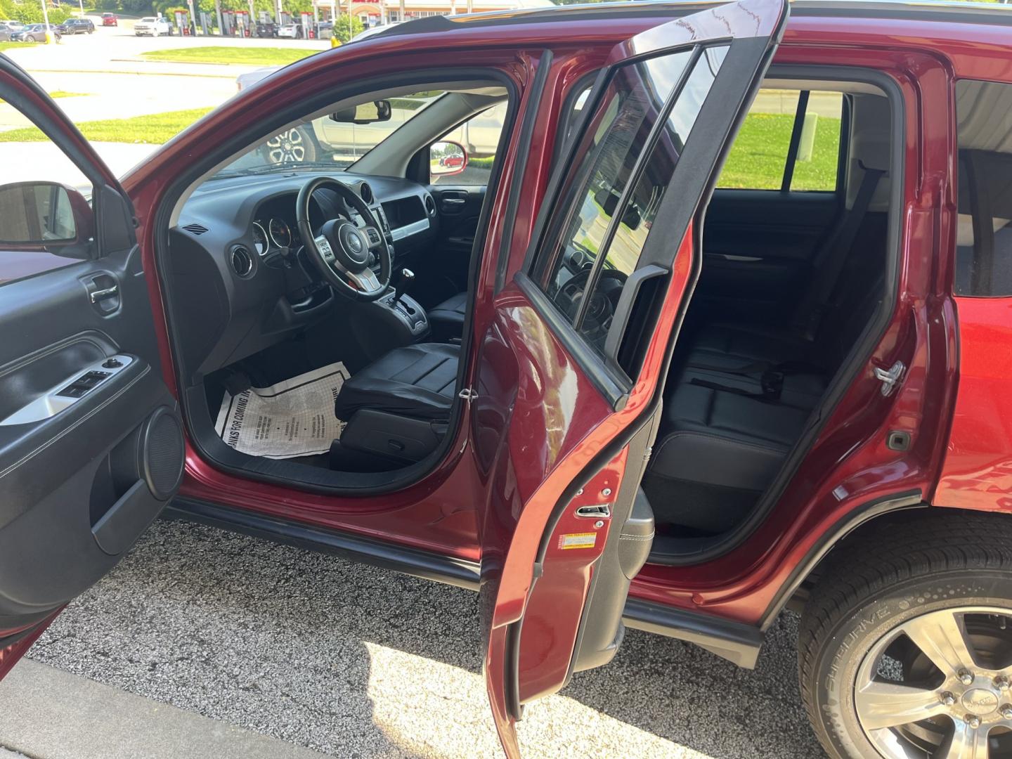 2016 Red Jeep Compass Latitude FWD (1C4NJCEA9GD) with an 2.0L L4 DOHC 16V engine, Continuously Variabl transmission, located at 1633 W Kimberly, Davenport, IA, 52806, (563) 323-5341, 41.559456, -90.598732- Photo#6