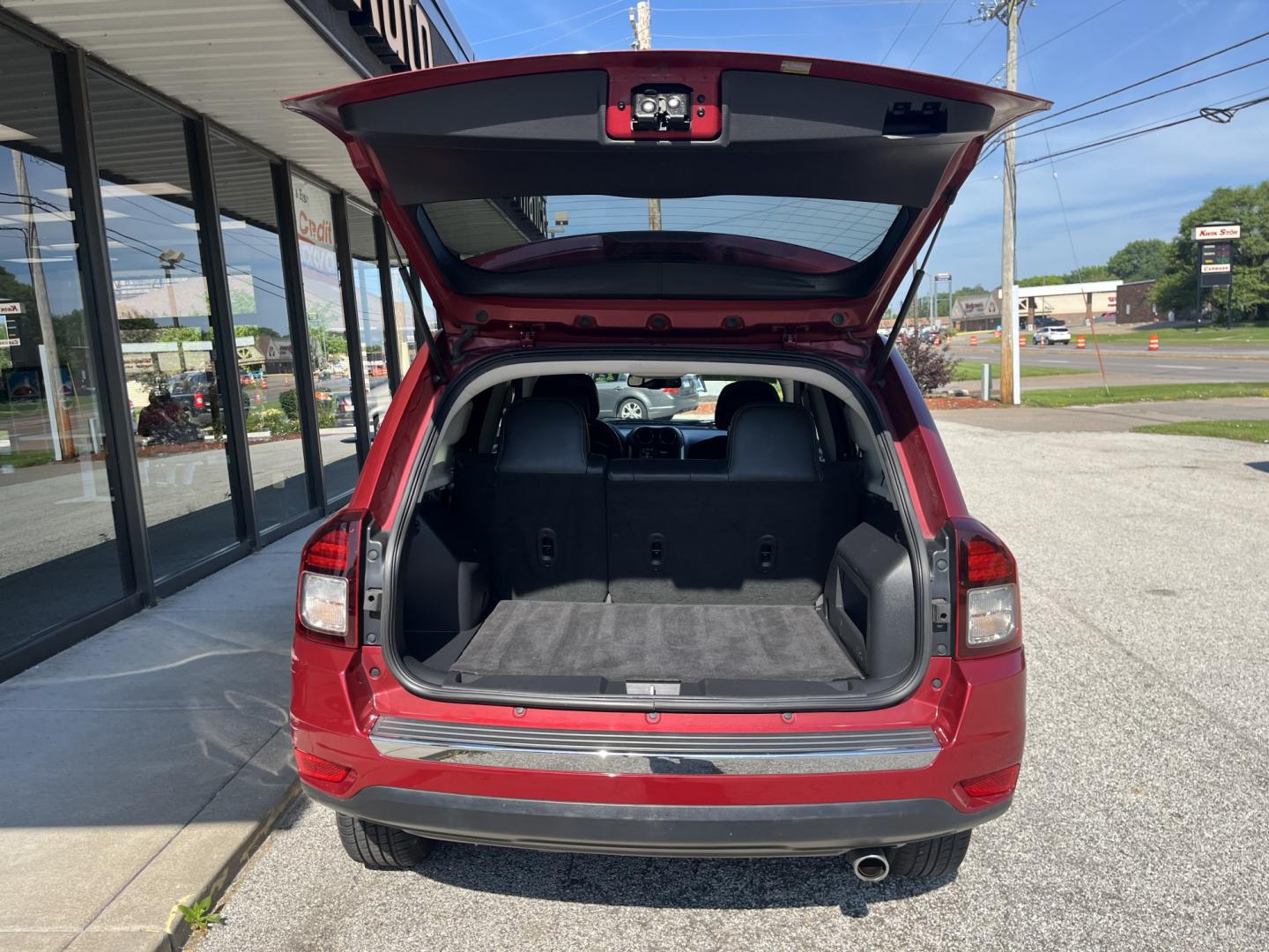 2016 Red Jeep Compass Latitude FWD (1C4NJCEA9GD) with an 2.0L L4 DOHC 16V engine, Continuously Variabl transmission, located at 1633 W Kimberly, Davenport, IA, 52806, (563) 323-5341, 41.559456, -90.598732- Photo#5