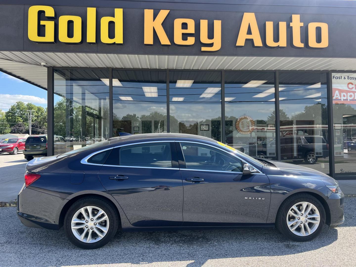 2016 Blue Velvet Metallic Chevrolet Malibu 1LT (1G1ZE5ST7GF) with an 1.5L L4 DOHC 16V engine, 6-Speed Automatic transmission, located at 1633 W Kimberly, Davenport, IA, 52806, (563) 323-5341, 41.559456, -90.598732 - Photo#0