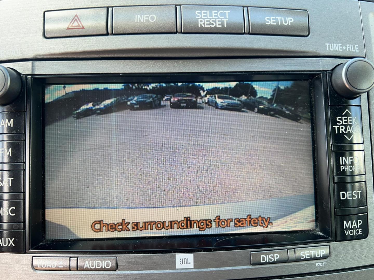 2011 Classic Silver Metallic Toyota Venza AWD V6 (4T3BK3BB2BU) with an 3.5L V6 DOHC 24V engine, 6-Speed Automatic transmission, located at 1633 W Kimberly, Davenport, IA, 52806, (563) 323-5341, 41.559456, -90.598732 - Photo#9