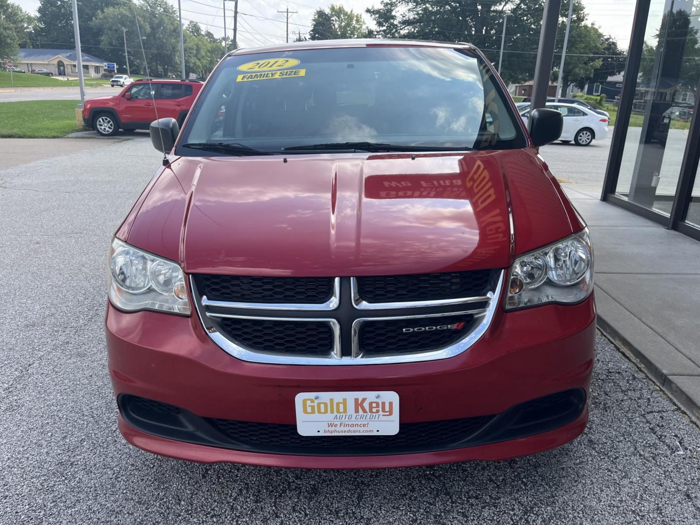 2012 Redline 2 Coat Pearl Dodge Grand Caravan SE (2C4RDGBG4CR) with an 3.6L V6 DOHC 24V engine, 6-Speed Automatic transmission, located at 1633 W Kimberly, Davenport, IA, 52806, (563) 323-5341, 41.559456, -90.598732 - Photo#1