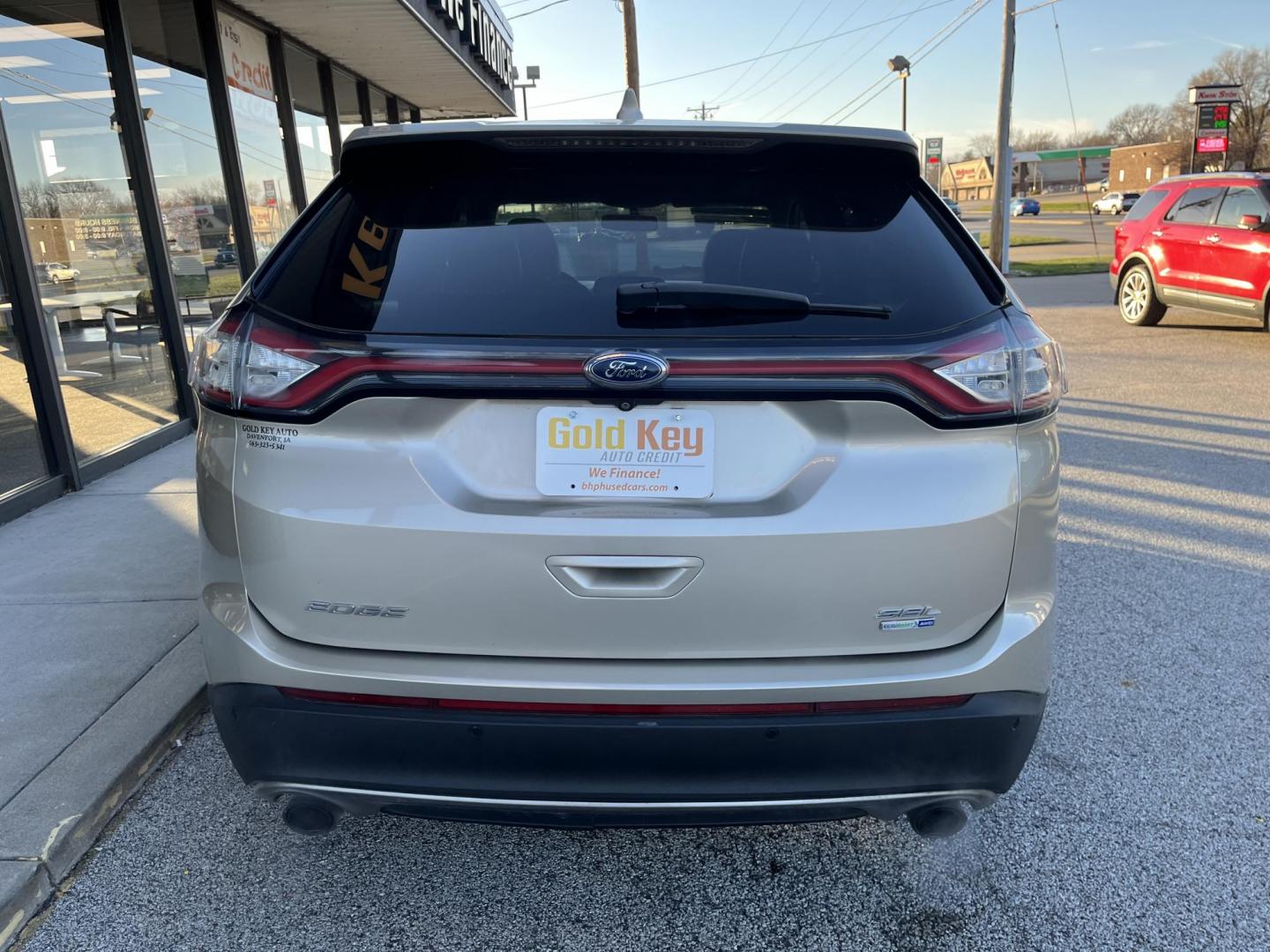2017 White Gold Metallic Ford Edge SEL AWD (2FMPK4J93HB) with an 2.0L L4 DOHC 16V engine, 6-Speed Automatic transmission, located at 1633 W Kimberly, Davenport, IA, 52806, (563) 323-5341, 41.559456, -90.598732 - Photo#4