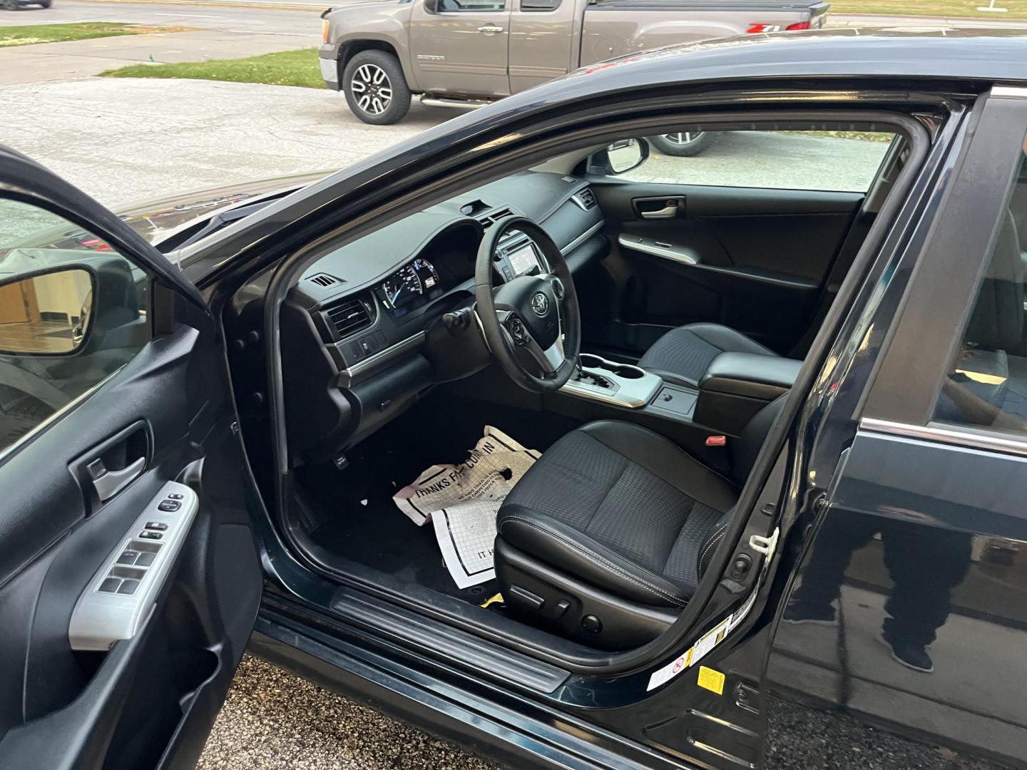 2014 Attitude Black Metallic Toyota Camry L (4T1BF1FK3EU) with an 2.5L L4 DOHC 16V engine, 6-Speed Automatic transmission, located at 1633 W Kimberly, Davenport, IA, 52806, (563) 323-5341, 41.559456, -90.598732 - Photo#8