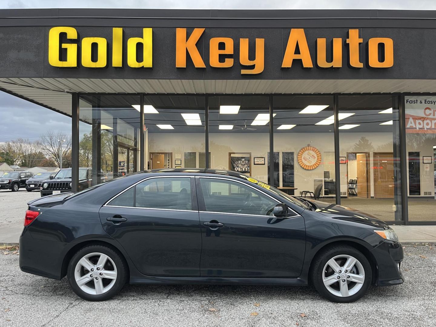 2014 Attitude Black Metallic Toyota Camry L (4T1BF1FK3EU) with an 2.5L L4 DOHC 16V engine, 6-Speed Automatic transmission, located at 1633 W Kimberly, Davenport, IA, 52806, (563) 323-5341, 41.559456, -90.598732 - Photo#0