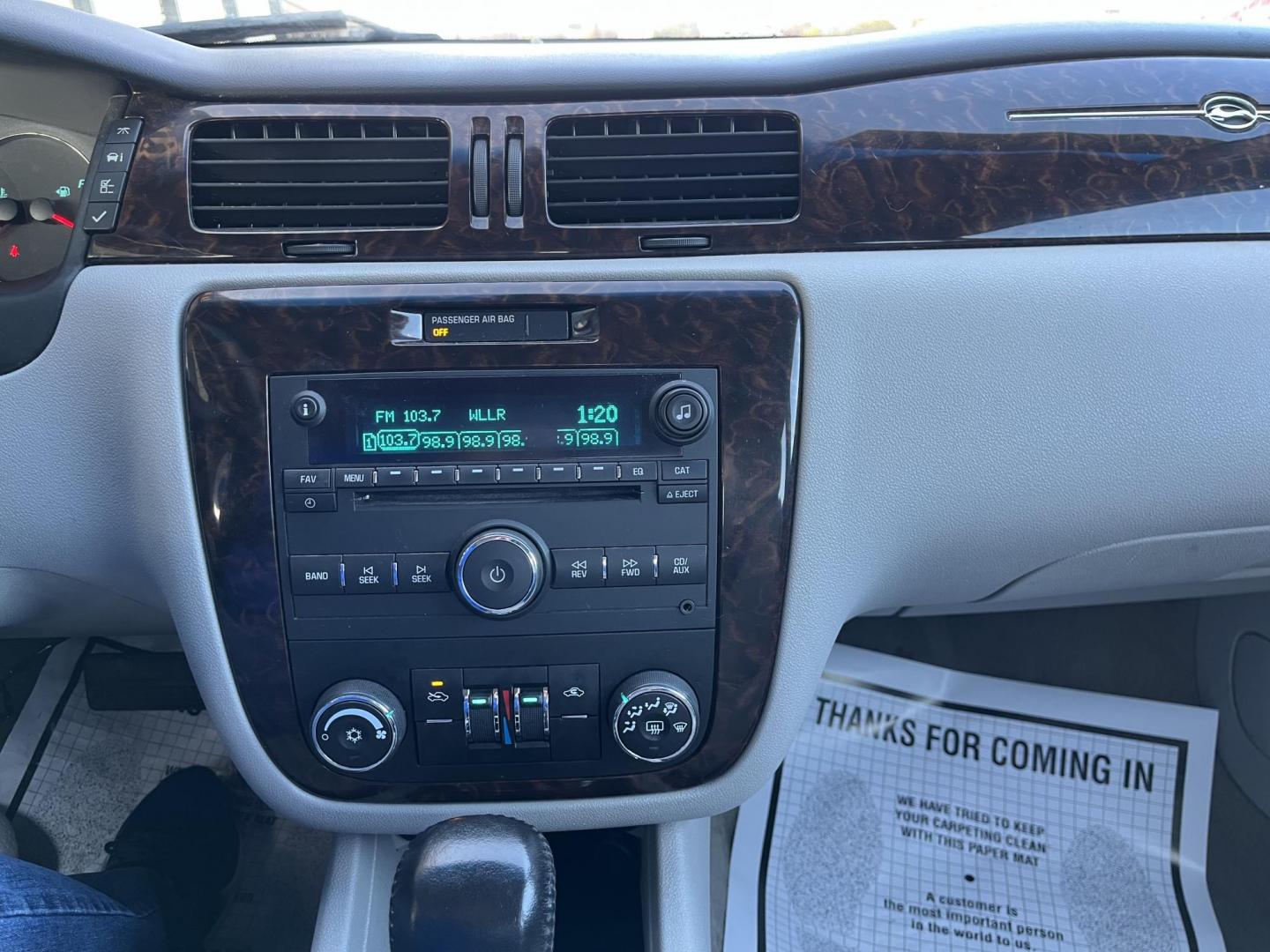 2012 White Chevrolet Impala LT (Fleet) (2G1WG5E38C1) with an 3.6L V6 DOHC 16V FFV engine, 6-Speed Automatic transmission, located at 1633 W Kimberly, Davenport, IA, 52806, (563) 323-5341, 41.559456, -90.598732 - Photo#7