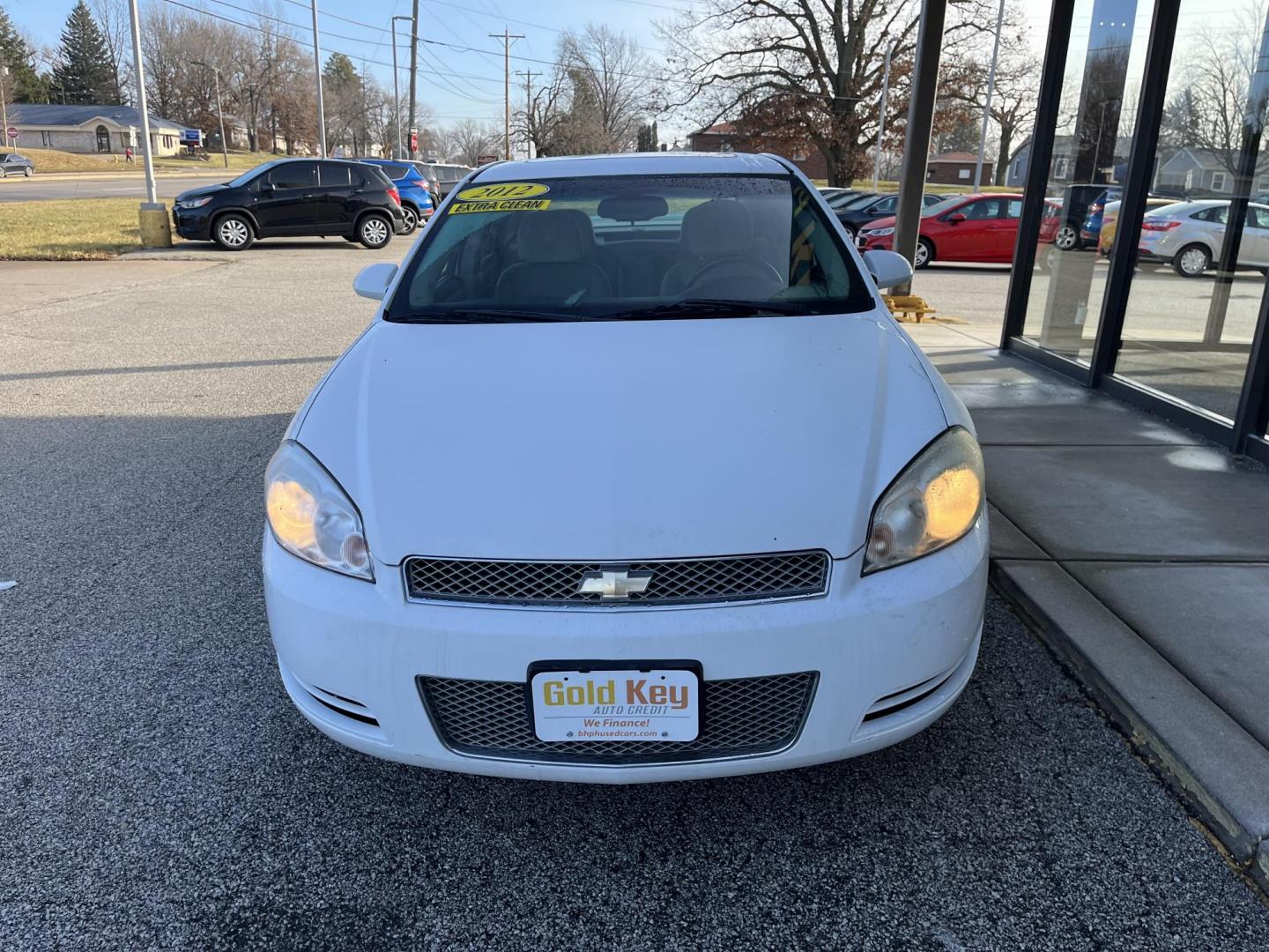 2012 White Chevrolet Impala LT (Fleet) (2G1WG5E38C1) with an 3.6L V6 DOHC 16V FFV engine, 6-Speed Automatic transmission, located at 1633 W Kimberly, Davenport, IA, 52806, (563) 323-5341, 41.559456, -90.598732 - Photo#1