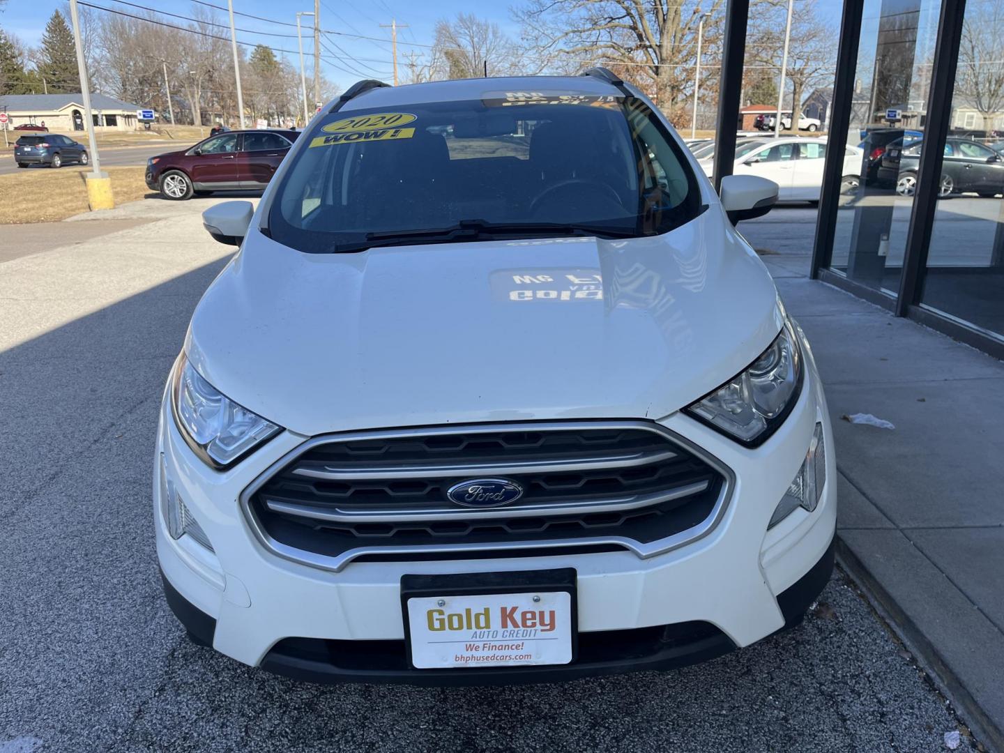 2020 White Platinum Metallic Tri-Coat Ford EcoSport SE (MAJ6S3GL6LC) with an 2L I-4 gasoline direct injection engine, located at 1633 W Kimberly, Davenport, IA, 52806, (563) 323-5341, 41.559456, -90.598732 - Photo#1
