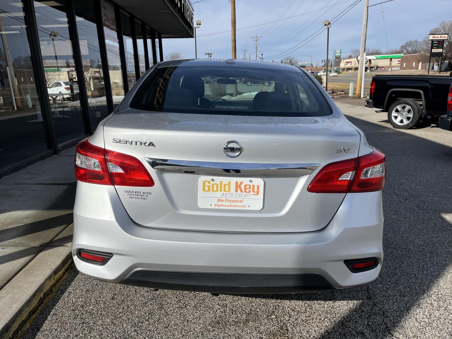 2018 Brilliant Silver Nissan Sentra SV (3N1AB7AP6JY) with an 1.8L I-4 DOHC engine, located at 1633 W Kimberly, Davenport, IA, 52806, (563) 323-5341, 41.559456, -90.598732 - Photo#2