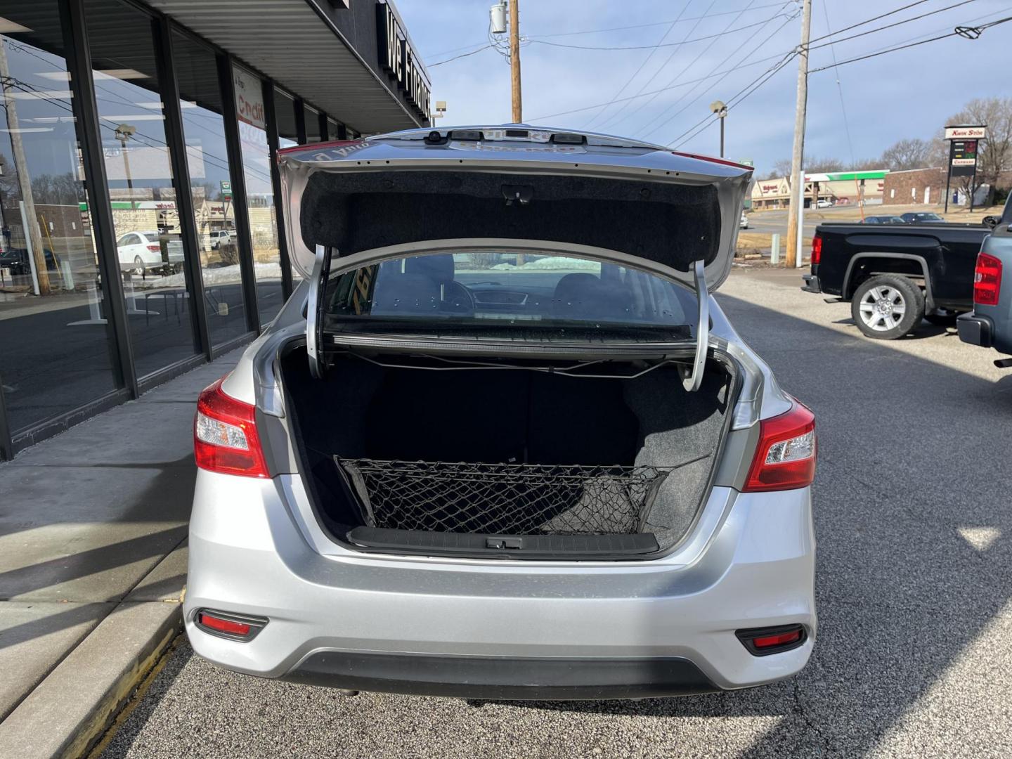 2018 Brilliant Silver Nissan Sentra SV (3N1AB7AP6JY) with an 1.8L I-4 DOHC engine, located at 1633 W Kimberly, Davenport, IA, 52806, (563) 323-5341, 41.559456, -90.598732 - Photo#3