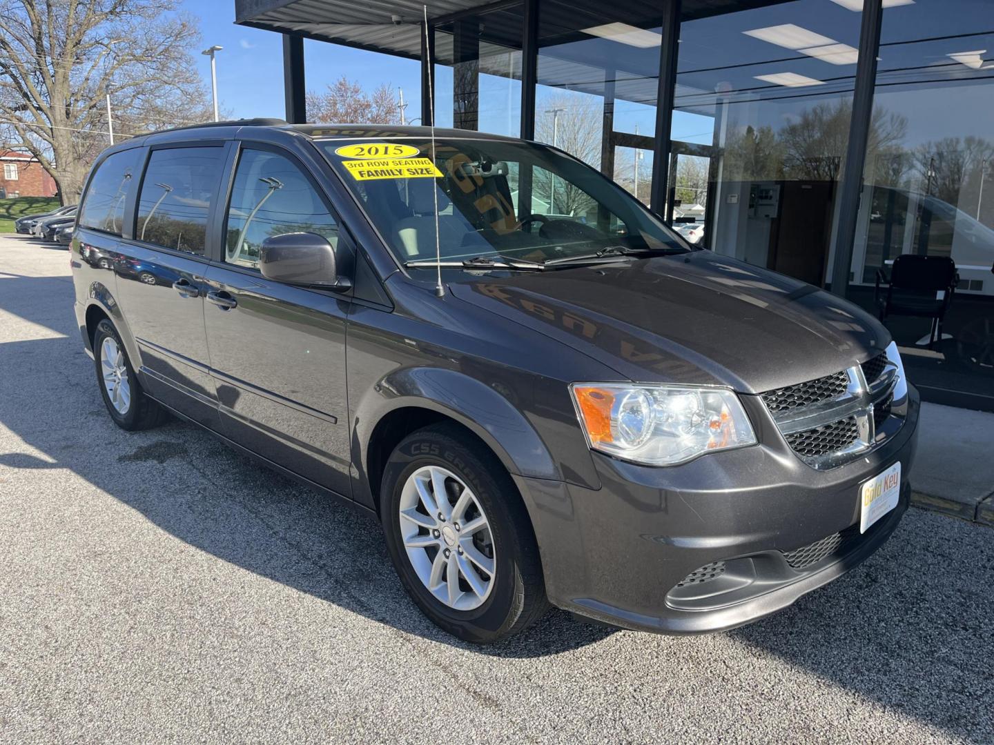 2015 Brilliant Black Crystal Pearlcoat Dodge Grand Caravan SXT (2C4RDGCG7FR) with an 3.6L V-6 DOHC engine, located at 1633 W Kimberly, Davenport, IA, 52806, (563) 323-5341, 41.559456, -90.598732 - Photo#1