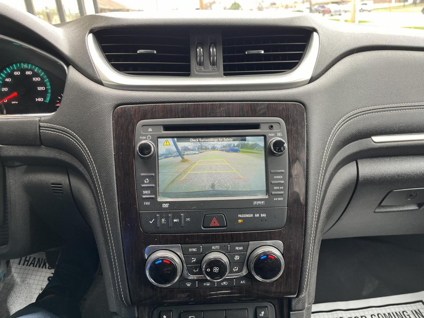 2017 Mosaic Black Metallic Chevrolet Traverse 1LT (1GNKVGKD0HJ) with an 3.6L V-6 gasoline direct injection engine, located at 1633 W Kimberly, Davenport, IA, 52806, (563) 323-5341, 41.559456, -90.598732 - Photo#7