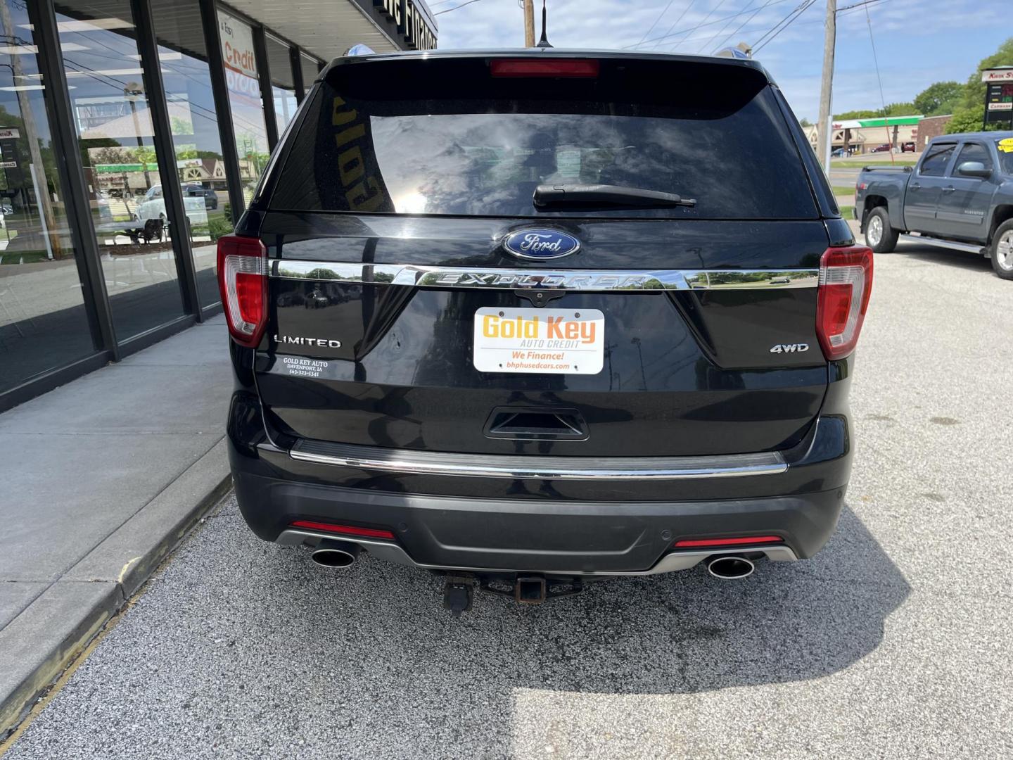 2018 Shadow Black Ford Explorer Limited (1FM5K8F84JG) with an EcoBoost 2.3L I-4 gasoline direct injection engine, located at 1633 W Kimberly, Davenport, IA, 52806, (563) 323-5341, 41.559456, -90.598732 - Photo#4