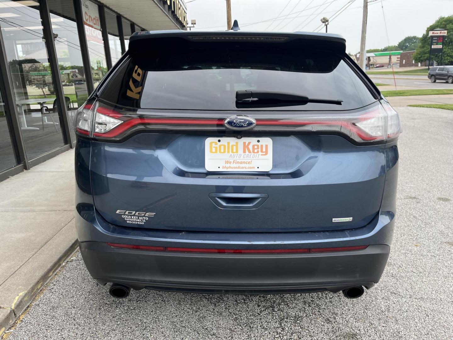 2018 Blue Metallic Ford Edge SE FWD (2FMPK3G95JB) with an 2.0L L4 DOHC 16V engine, 6-Speed Automatic transmission, located at 1633 W Kimberly, Davenport, IA, 52806, (563) 323-5341, 41.559456, -90.598732 - Photo#4