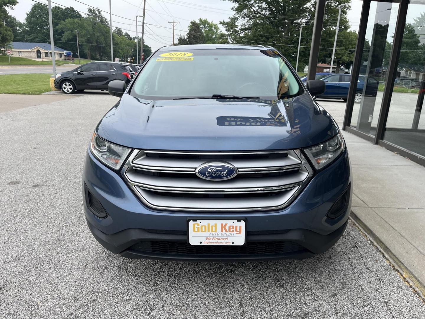 2018 Blue Metallic Ford Edge SE FWD (2FMPK3G95JB) with an 2.0L L4 DOHC 16V engine, 6-Speed Automatic transmission, located at 1633 W Kimberly, Davenport, IA, 52806, (563) 323-5341, 41.559456, -90.598732 - Photo#1