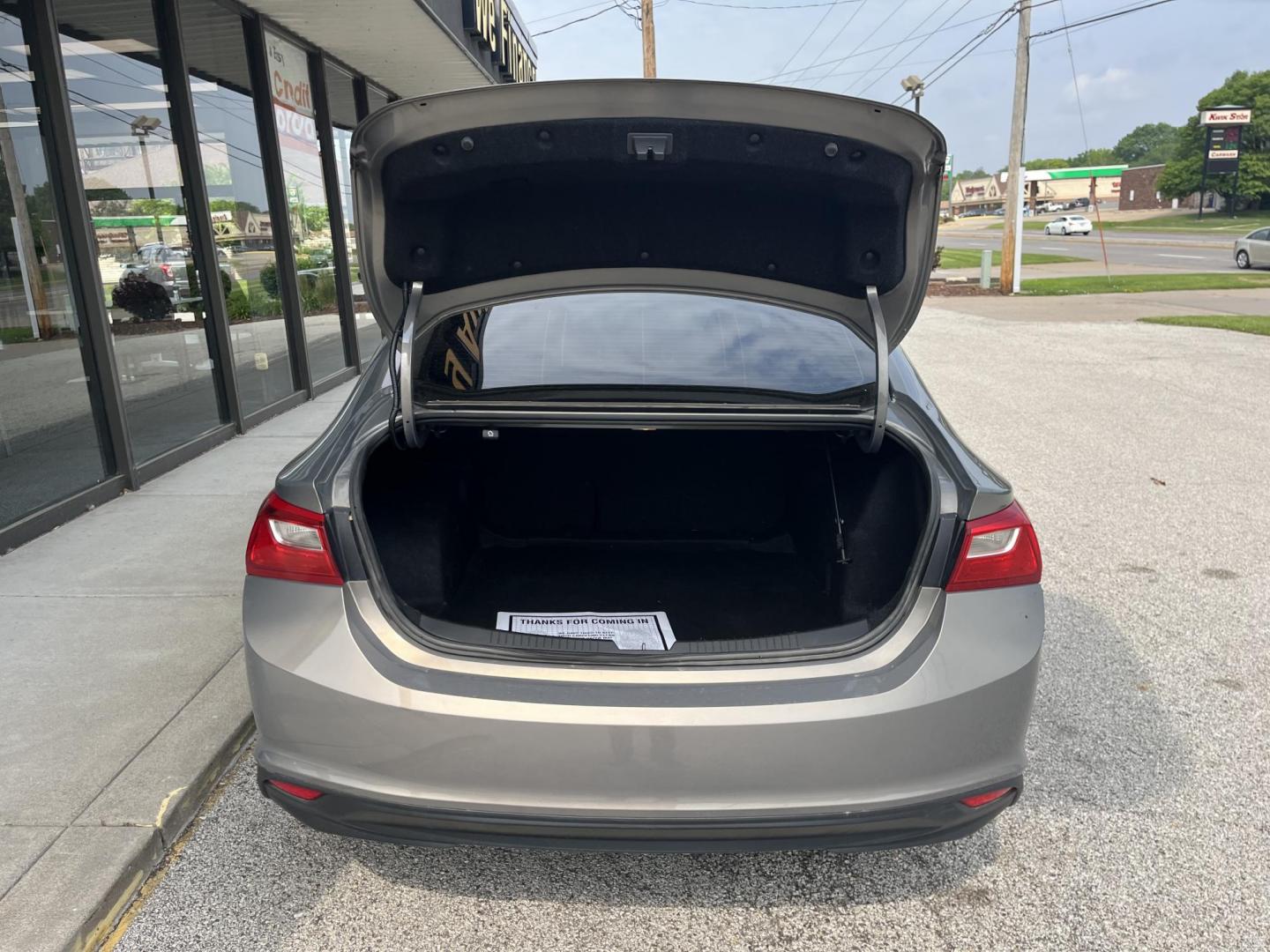 2017 Autumn Bronze Metallic Chevrolet Malibu 1LT (1G1ZE5ST4HF) with an 1.5L I-4 gasoline direct injection engine, located at 1633 W Kimberly, Davenport, IA, 52806, (563) 323-5341, 41.559456, -90.598732 - Photo#5