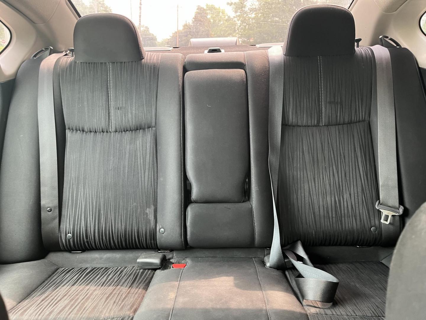2018 Gun Metallic Nissan Sentra SV (3N1AB7AP8JL) with an 1.8L I-4 DOHC engine, located at 1633 W Kimberly, Davenport, IA, 52806, (563) 323-5341, 41.559456, -90.598732 - Photo#9