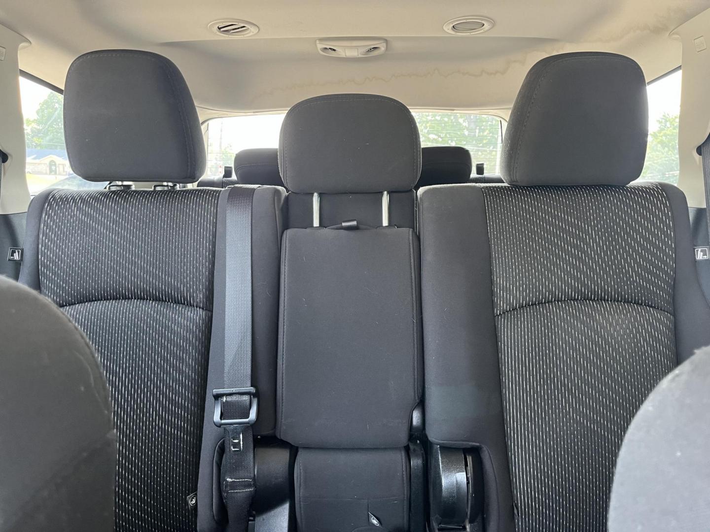 2012 Blue Pearlcoat Dodge Journey SXT (3C4PDCBG7CT) , located at 1633 W Kimberly, Davenport, IA, 52806, (563) 323-5341, 41.559456, -90.598732 - Photo#9