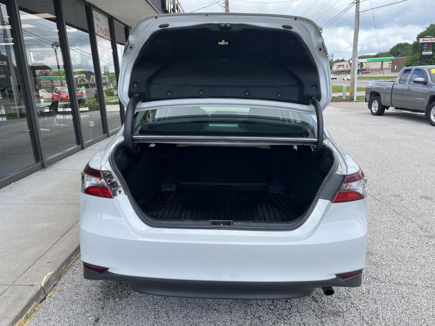 2022 Titanium Metallic Toyota Camry LE AWD (4T1C11BK8NU) with an 2.5L L4 DOHC 16V engine, 8A transmission, located at 1633 W Kimberly, Davenport, IA, 52806, (563) 323-5341, 41.559456, -90.598732 - Photo#5