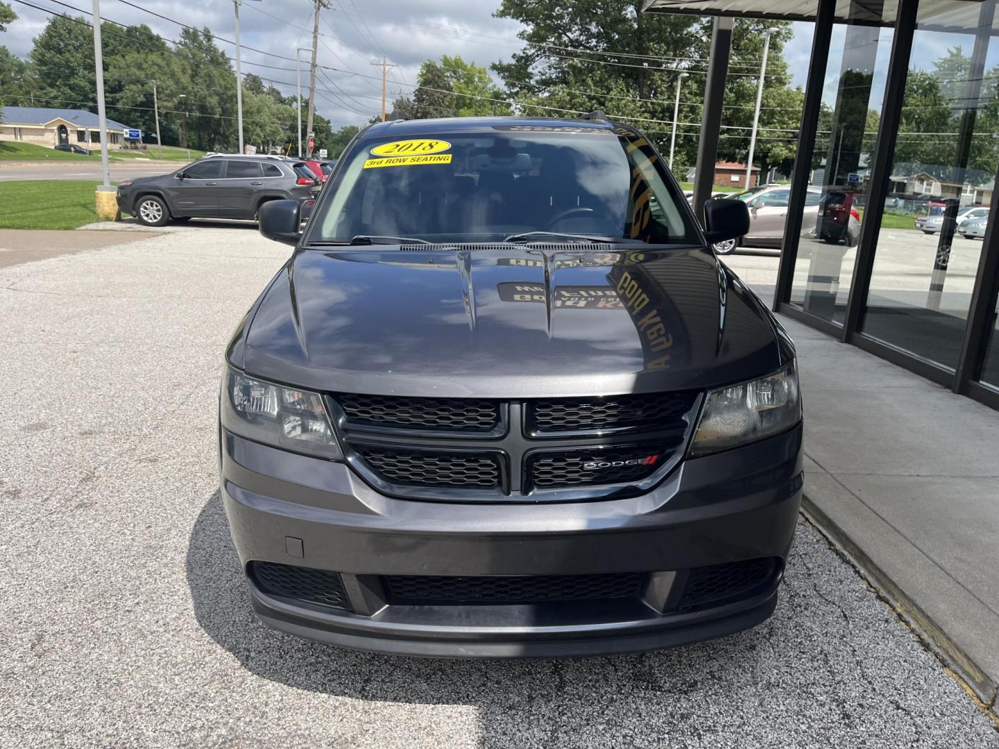 2018 Pitch Black Clear Coat Dodge Journey SE (3C4PDCABXJT) with an 2.4L L4 DOHC 16V engine, 4-Speed Automatic transmission, located at 1633 W Kimberly, Davenport, IA, 52806, (563) 323-5341, 41.559456, -90.598732 - Photo#1