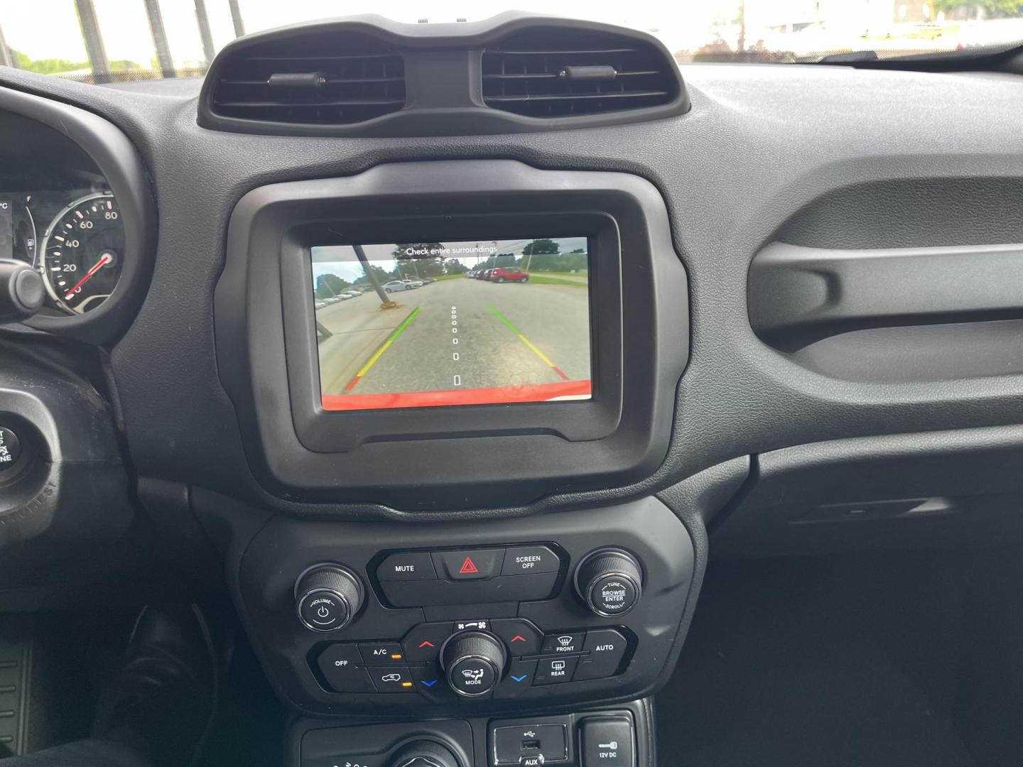 2018 Omaha Orange Jeep Renegade Latitude 4x4 (ZACCJBBB6JP) , located at 1633 W Kimberly, Davenport, IA, 52806, (563) 323-5341, 41.559456, -90.598732 - Photo#7