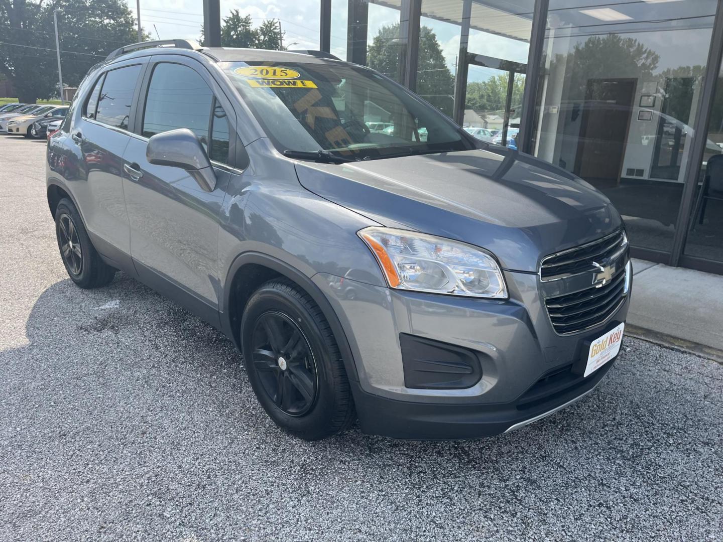 2015 Silver Ice Metallic Chevrolet Trax LT (KL7CJLSBXFB) with an Ecotec 1.4L I-4 DOHC engine, located at 1633 W Kimberly, Davenport, IA, 52806, (563) 323-5341, 41.559456, -90.598732 - Photo#2