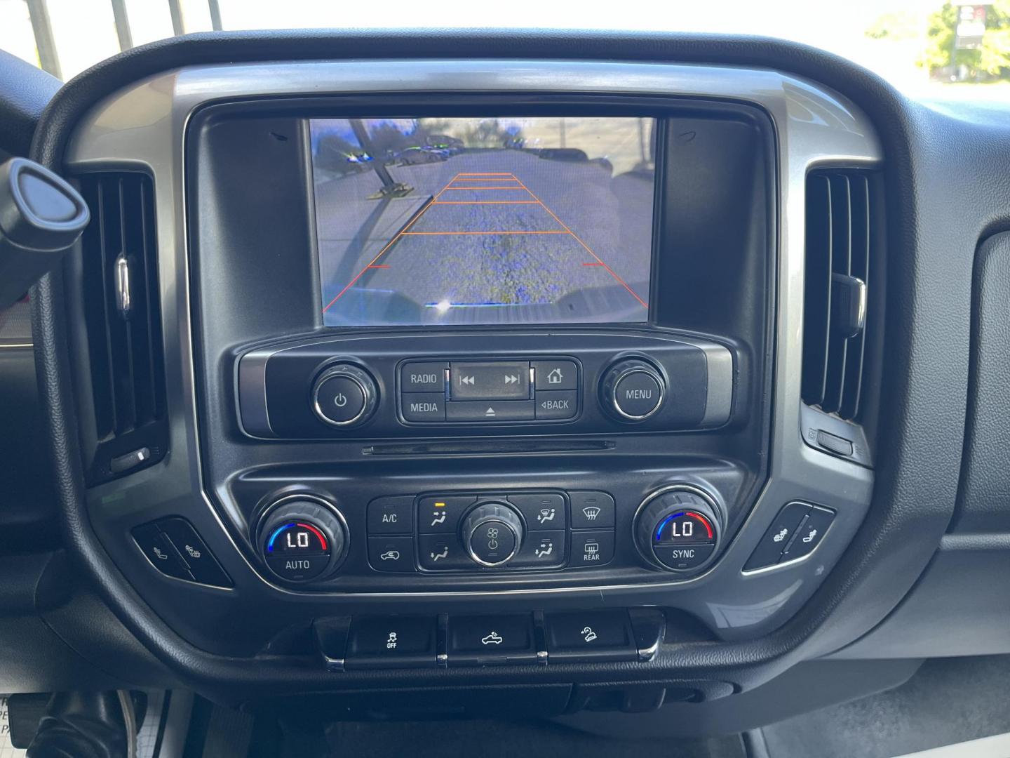 2015 Deep Ocean Blue Metallic Chevrolet Silverado 1500 2LT (3GCUKREC7FG) with an EcoTec3 4.3L V-6 gasoline direct injection engine, located at 1633 W Kimberly, Davenport, IA, 52806, (563) 323-5341, 41.559456, -90.598732 - Photo#7