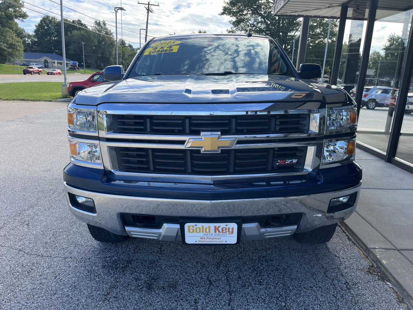 2015 Deep Ocean Blue Metallic Chevrolet Silverado 1500 2LT (3GCUKREC7FG) with an EcoTec3 4.3L V-6 gasoline direct injection engine, located at 1633 W Kimberly, Davenport, IA, 52806, (563) 323-5341, 41.559456, -90.598732 - Photo#1